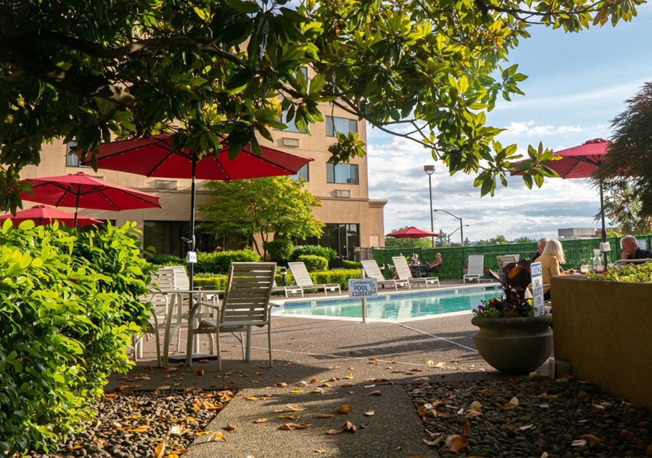 Monarch Hotel & Conference Center Clackamas Exterior foto